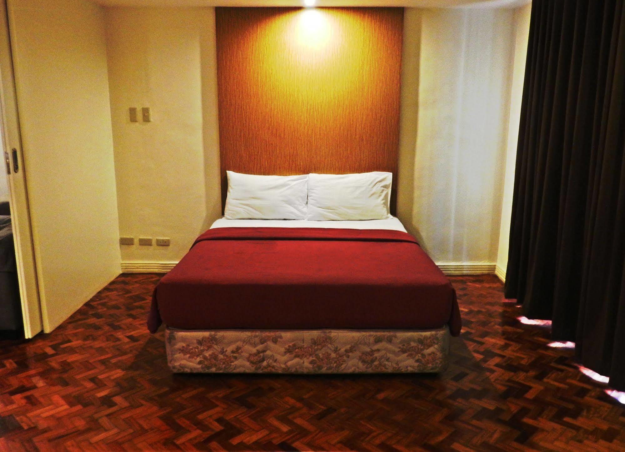 Salcedo Suites Makati City Exteriör bild